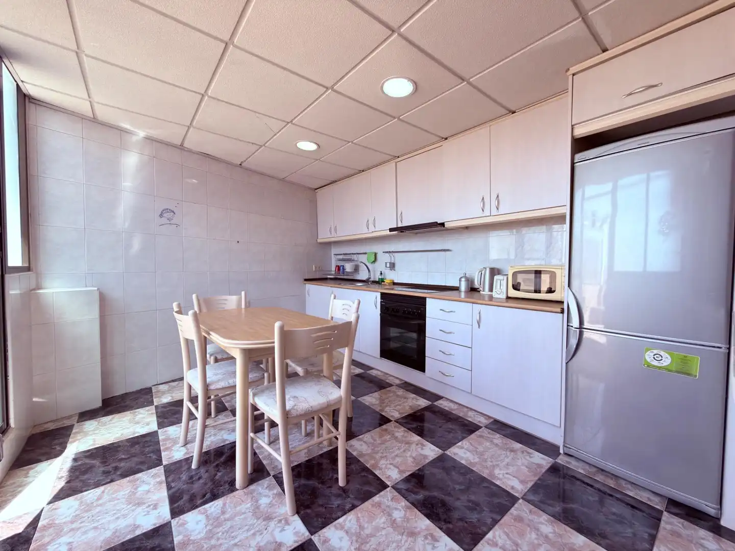 Cuina de Apartament en venda en Alicante / Alacant amb Terrassa
