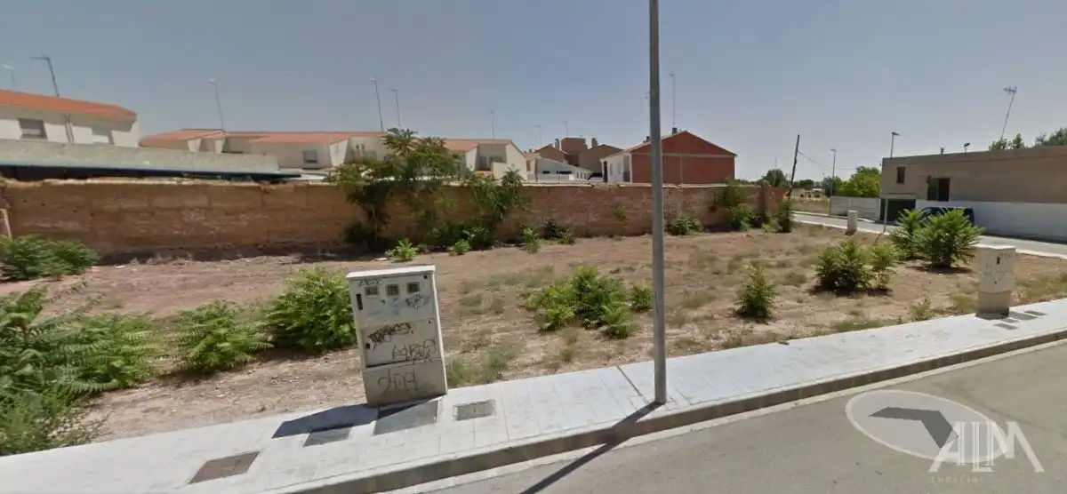 Lands and plots for sale in Manzanares, imagen 2