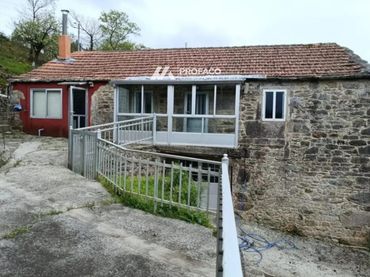Maison à vendre à Cubelos-Dozon