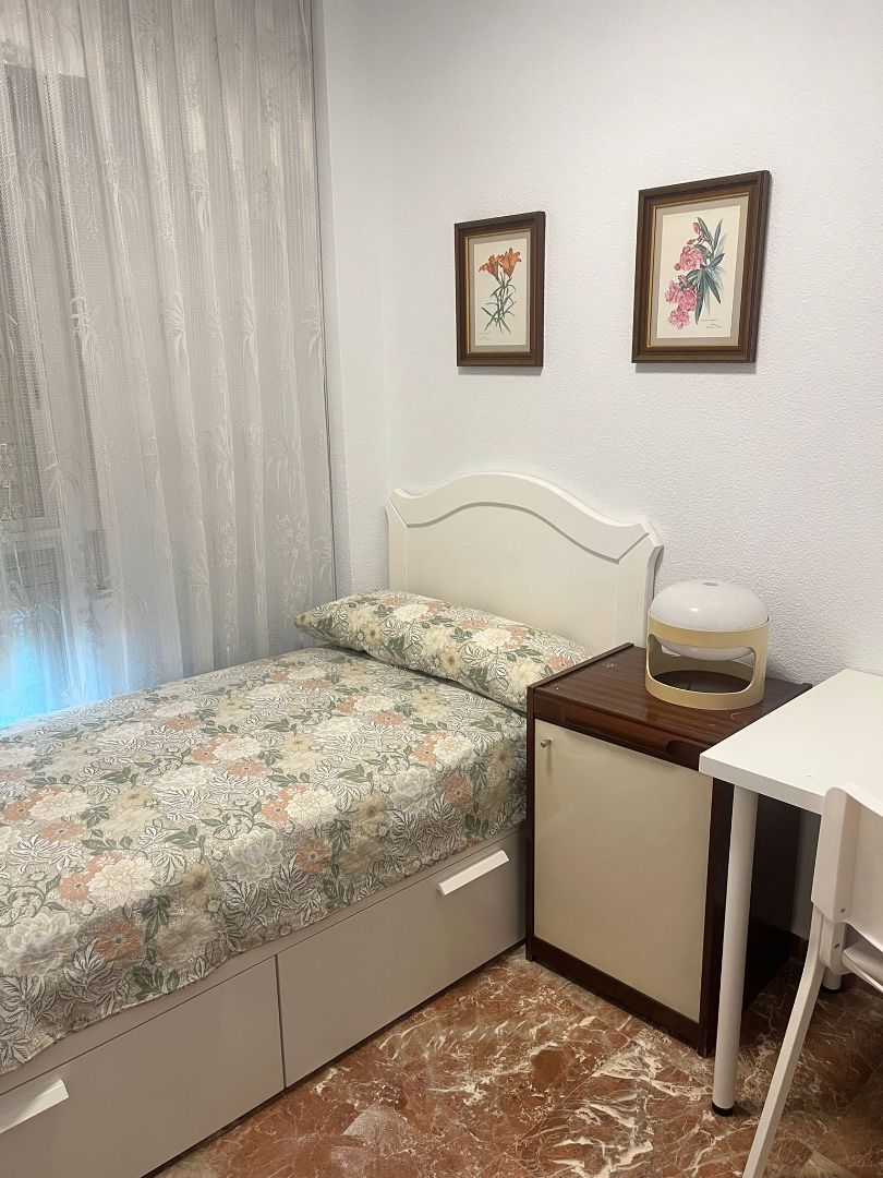 Flat to rent in Puente del Cristo de la Expiración, 1, Arenal - Museo