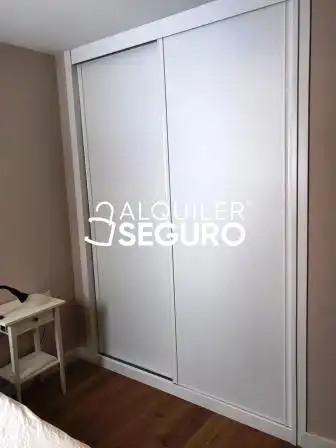 Dormitori de Pis de lloguer en Vitoria - Gasteiz amb Calefacció i Moblat