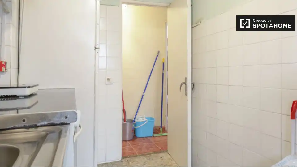Room in Ambroz