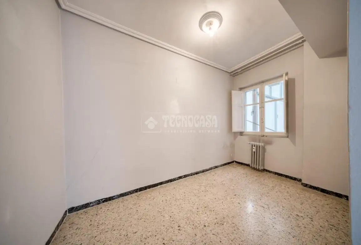 Habitación de Piso en venta en Valladolid con Calefacción