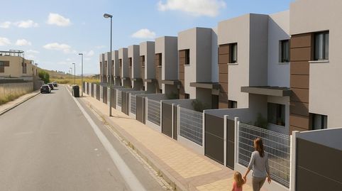 Foto 2 de Casa adosada en venta en Calle Orion, Jun, Granada