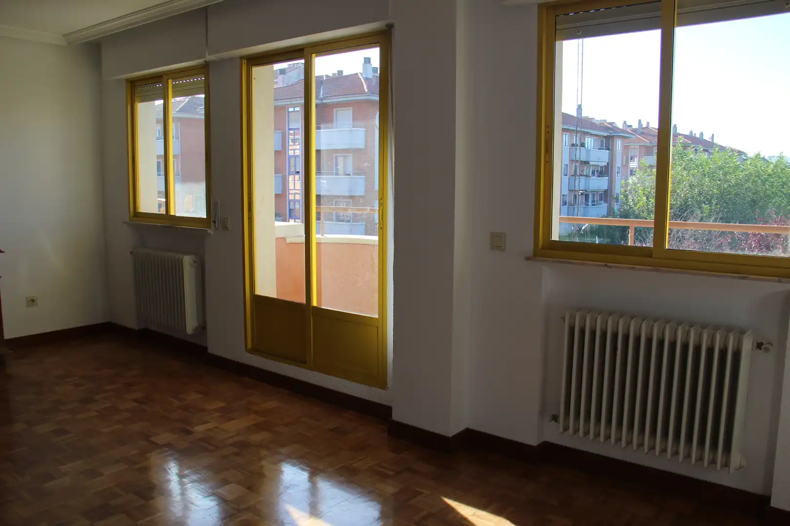 Bedroom of Flat for sale in Santa Marta de Tormes  with Air Conditioner, Heating and Parquet flooring