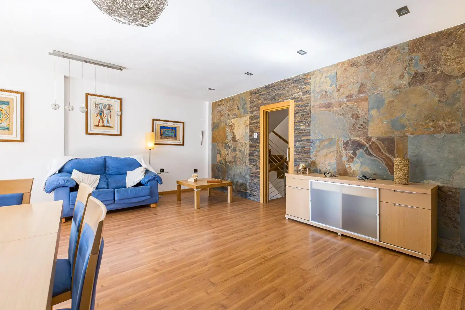 Sala d'estar de Casa adosada en venda en Murcia amb Aire condicionat, Jardí privat i Terrassa