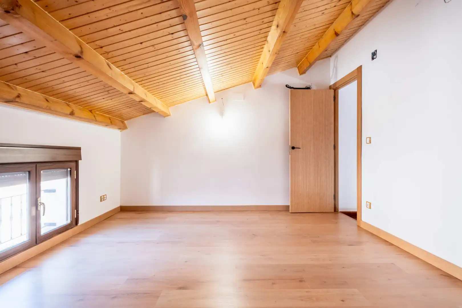 Bedroom of Houses for sale in Calatorao  with Air Conditioner, Terrace and Balcony