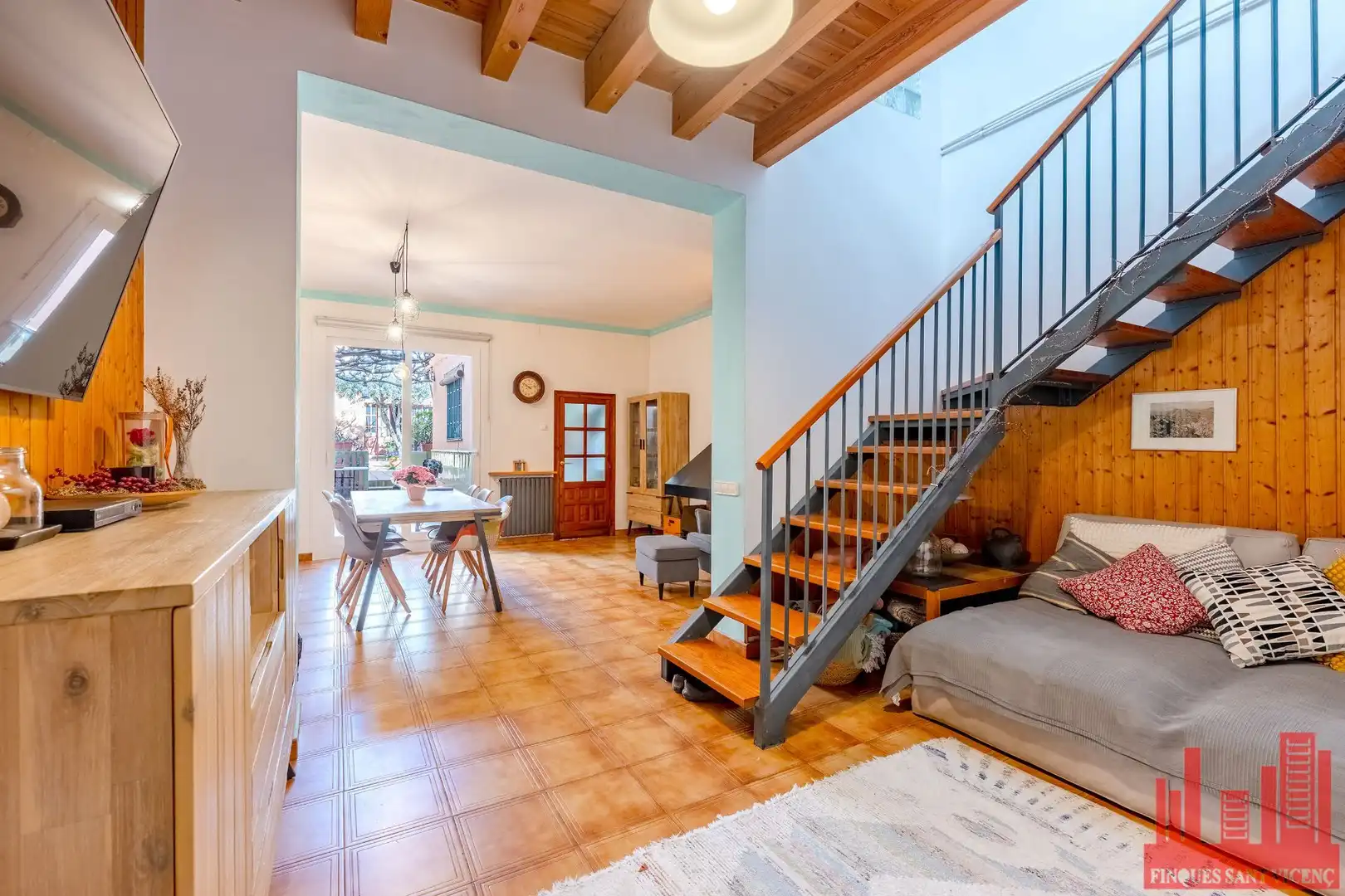 Casa o chalet en venta en Sant Vicenç Dels Horts con Aire acondicionado, Calefacción y Jardín privado