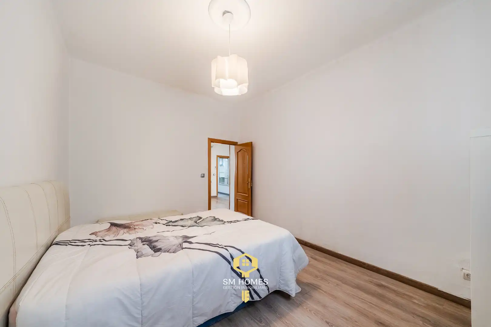 Flat for sale in Madrid  with Air Conditioner, Heating and Oven