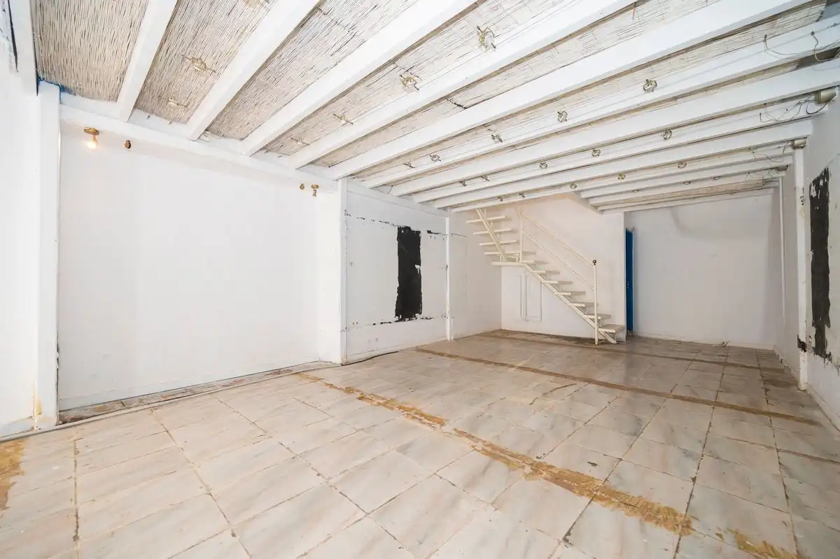Local comercial en venta en Carrer Enmig, imagen 5
