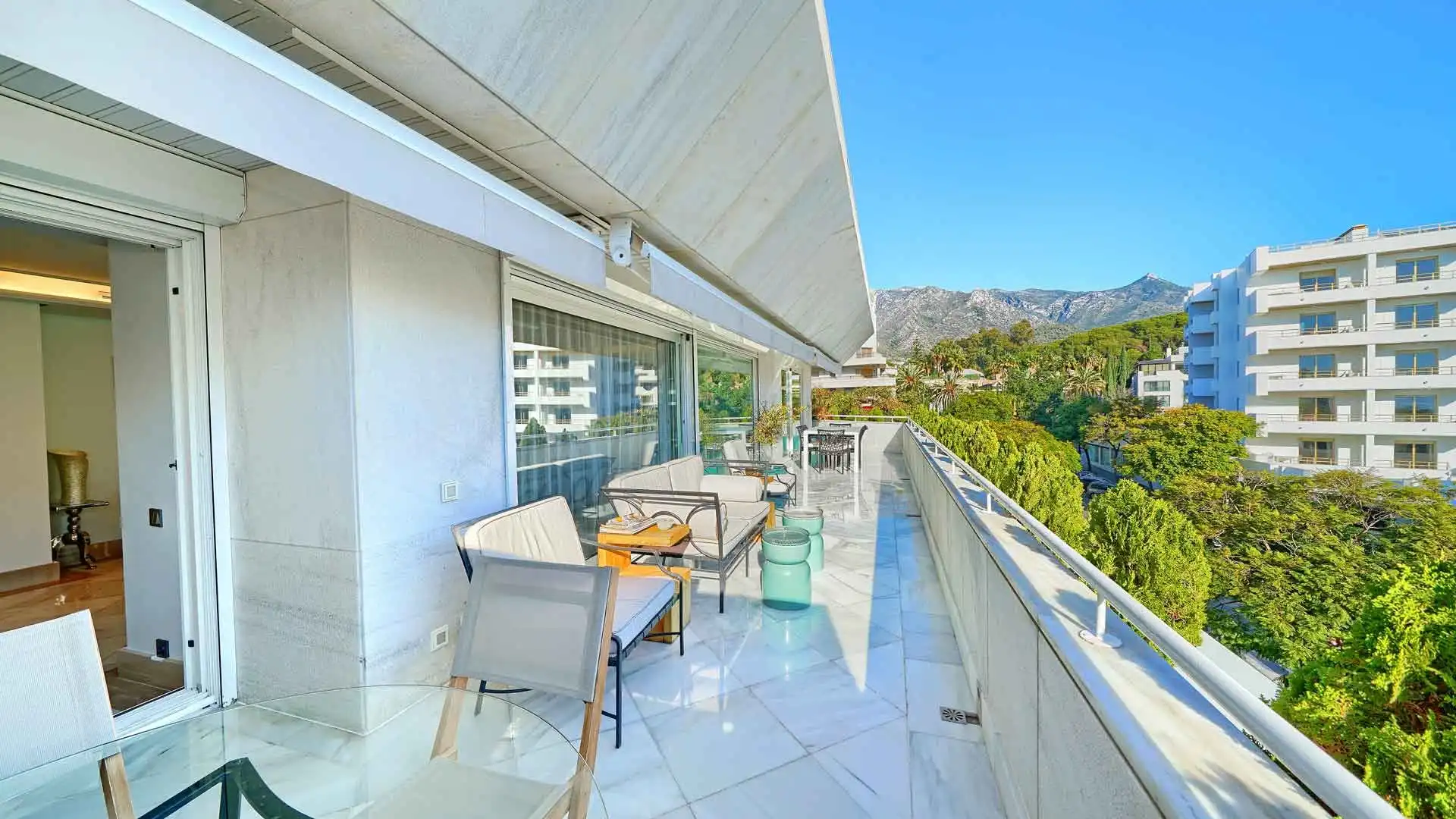 Terrassa de Apartament en venda en Marbella amb Aire condicionat, Terrassa i Piscina