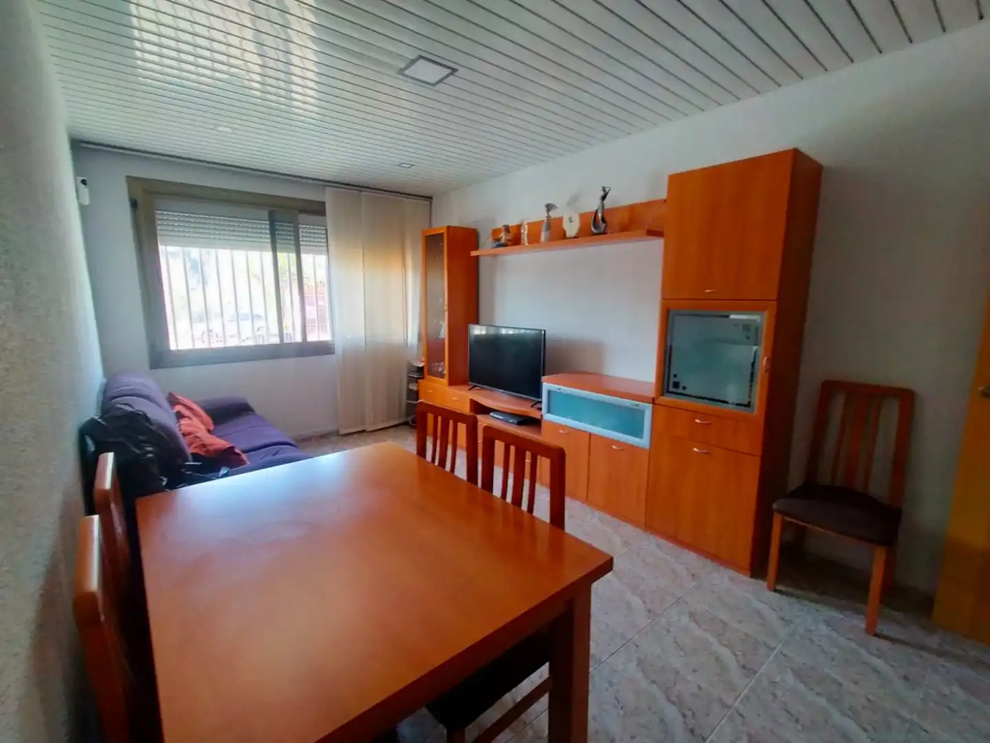 Living room of Flat for sale in Sabadell  with Air Conditioner, Storage room and Oven