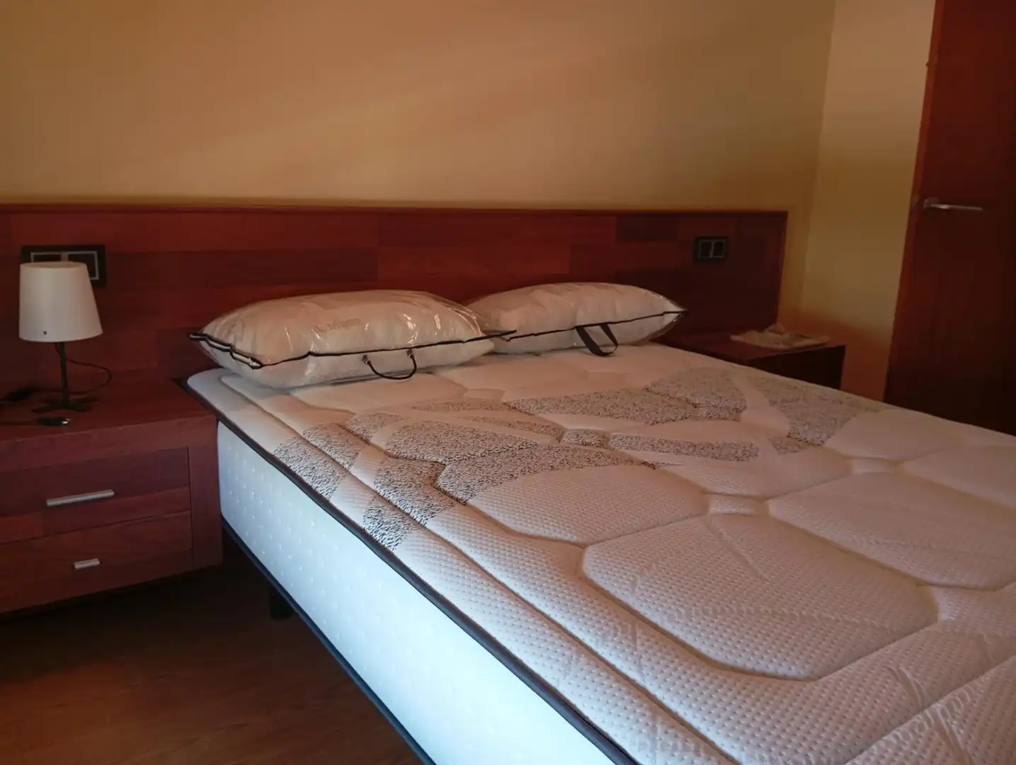Habitación de Planta baja de alquiler en La Unión con Aire acondicionado, Jardín privado y Amueblado