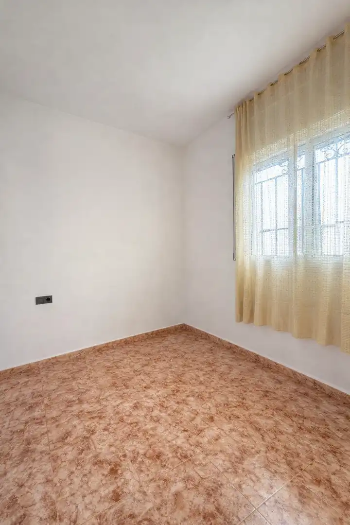 Dormitori de Casa o xalet en venda en Rubí amb Calefacció, Jardí privat i Terrassa