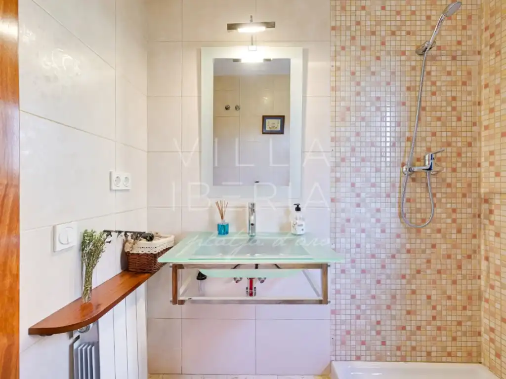 Casa amb piscina en venda a Avenida Rossello 4-B, imagen 24