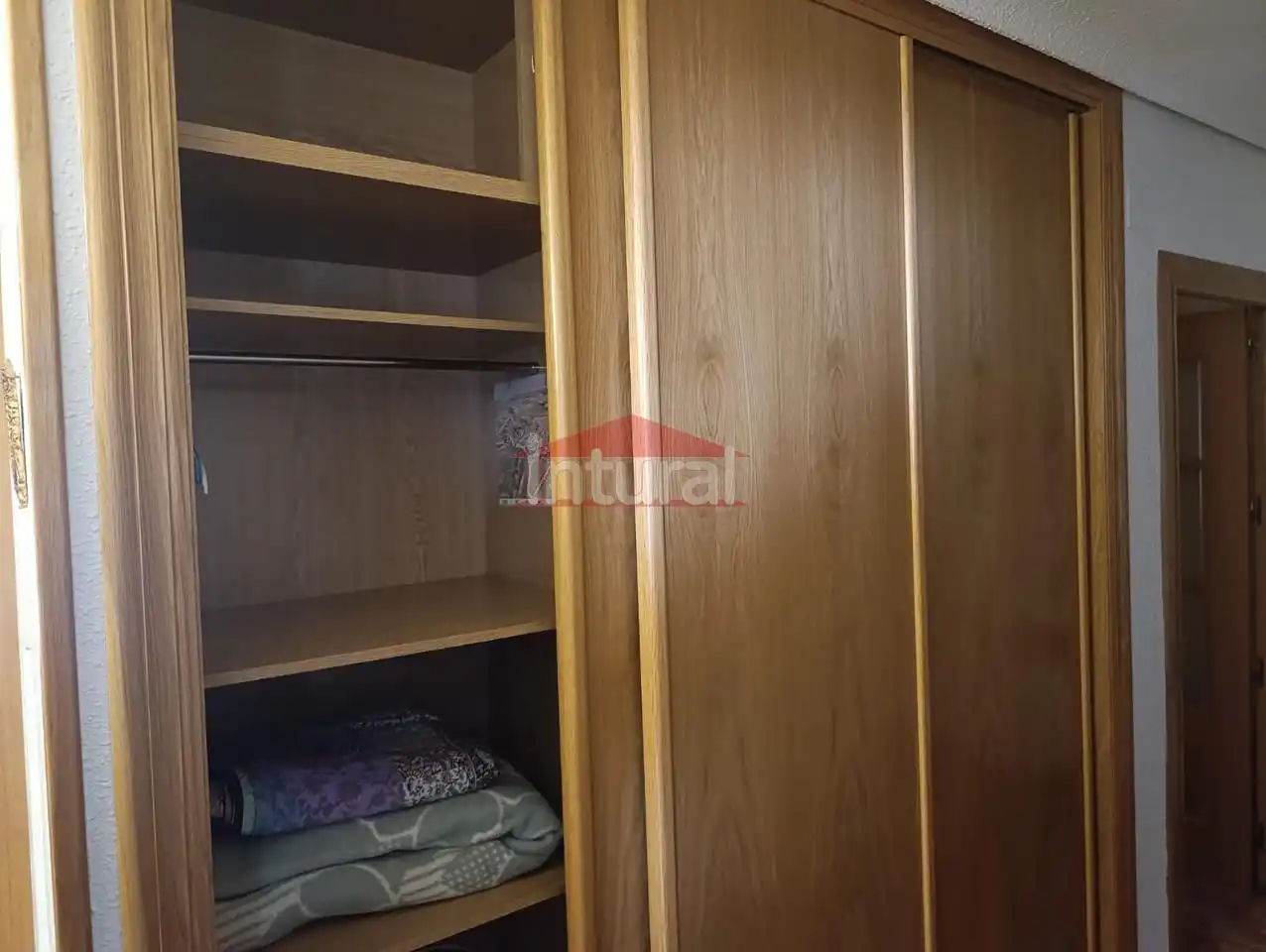 Schlafzimmer von Wohnung zum Verkauf in Albacete mit Klimaanlage, Heizung und Terrasse