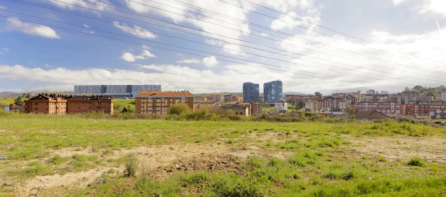 Terreno en venta en Oviedo - LG PONTON VAQUEROS, HUCA - La Cadellada