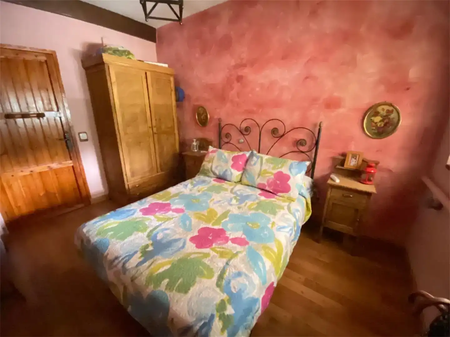 Dormitori de Finca rústica en venda en Iznatoraf amb Jardí privat, Parquet i Piscina