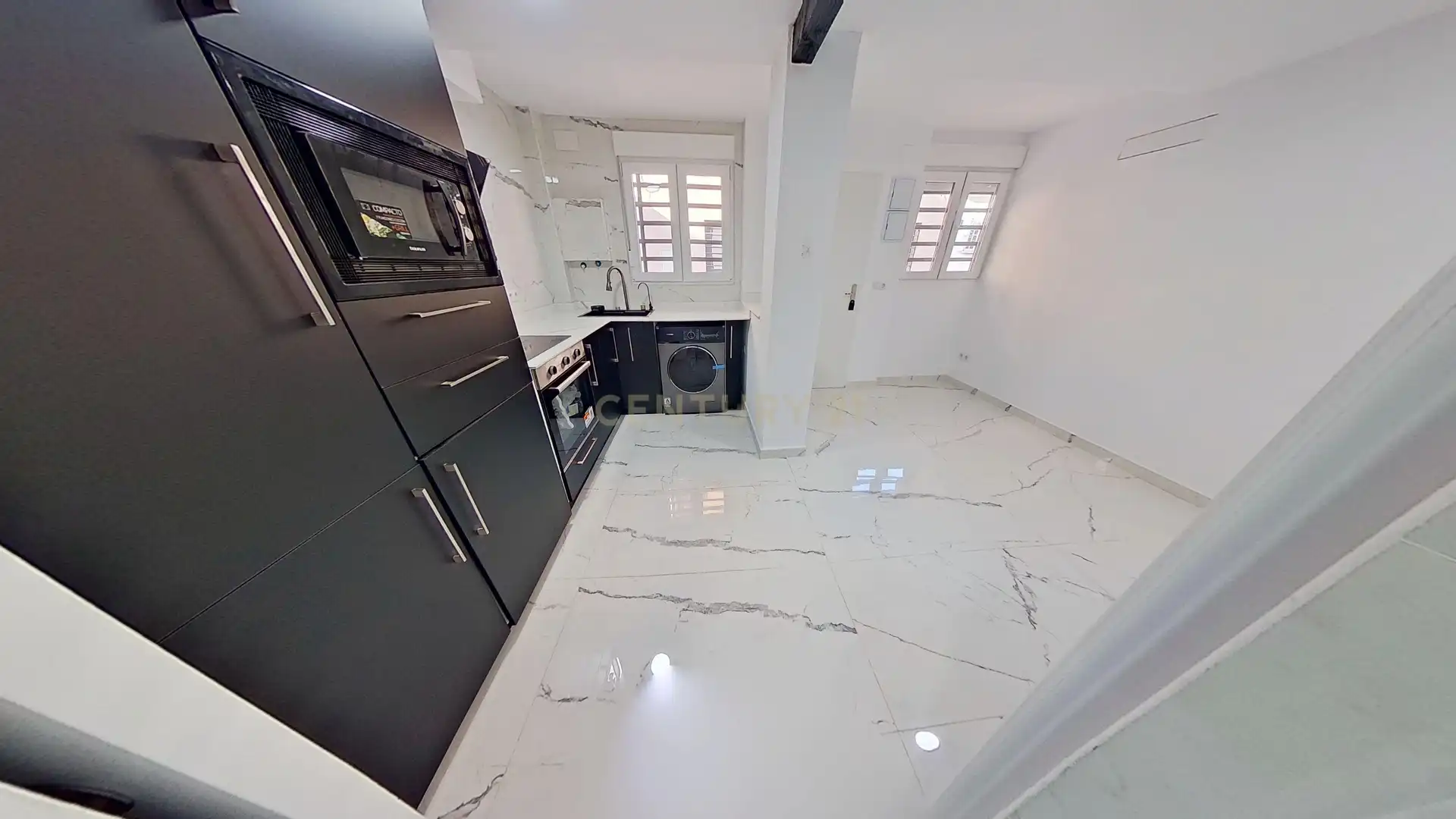 Cuina de Apartament en venda en Málaga amb Aire condicionat, Rentadora i Microones