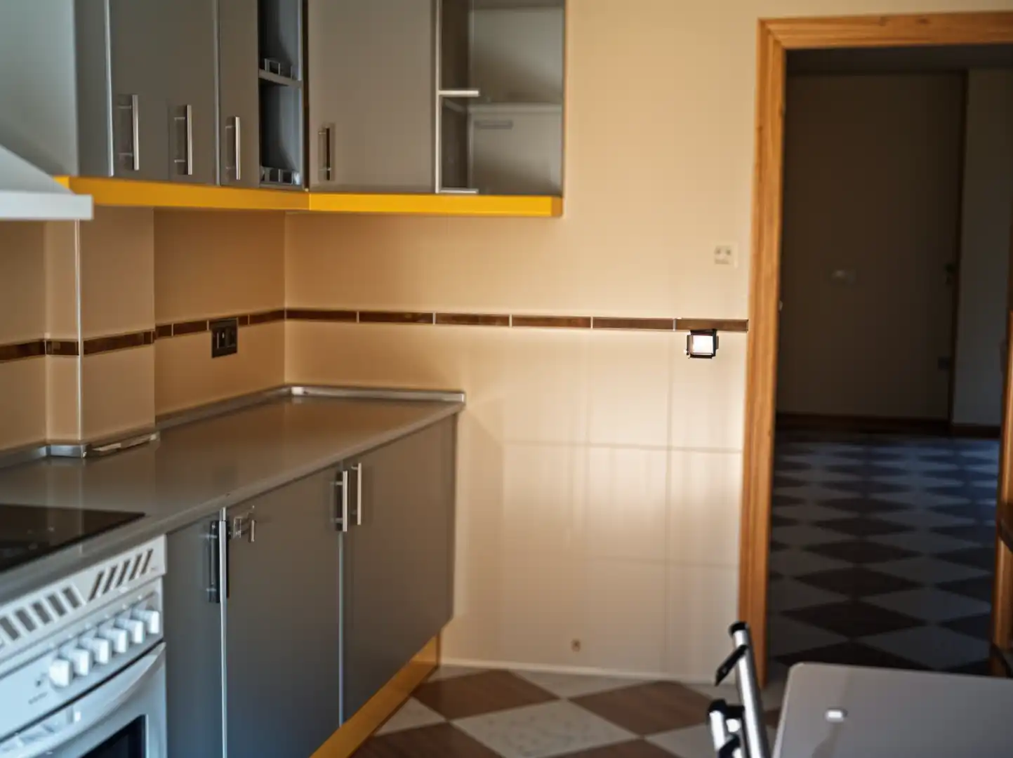 Cocina de Piso en venta en Villa del Prado con Aire acondicionado, Trastero y Balcón