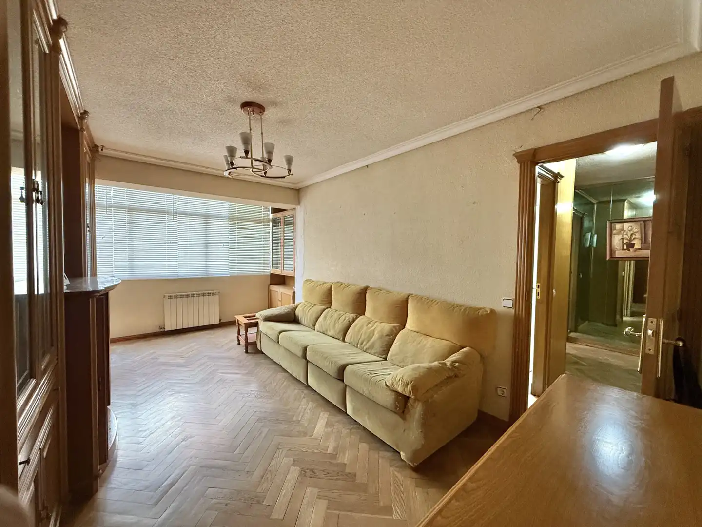Sala de estar de Piso en venta en Alcorcón con Aire acondicionado, Calefacción y Parquet