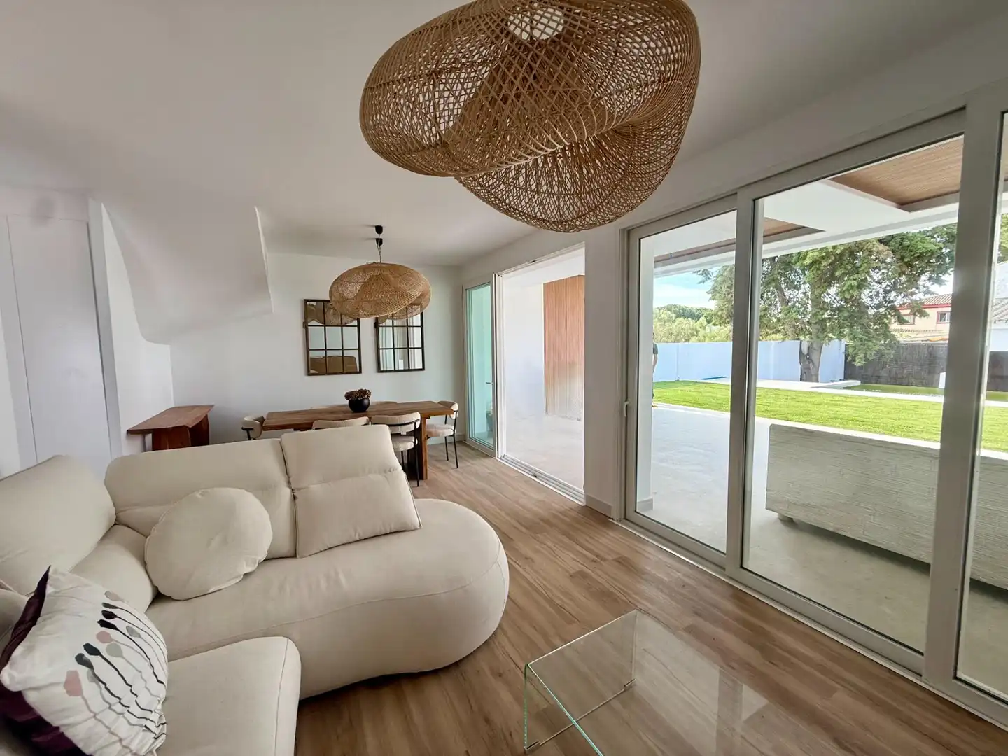 Living room of Houses for sale in El Puerto de Santa María  with Private garden, Swimming Pool and Furnished