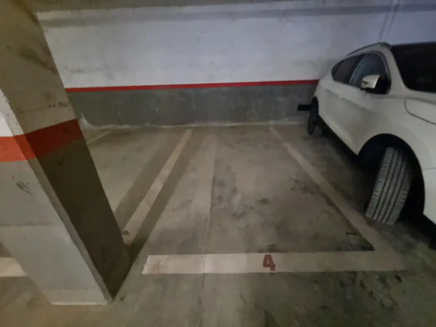 Parkplatz von Garage zum Verkauf in Figueres