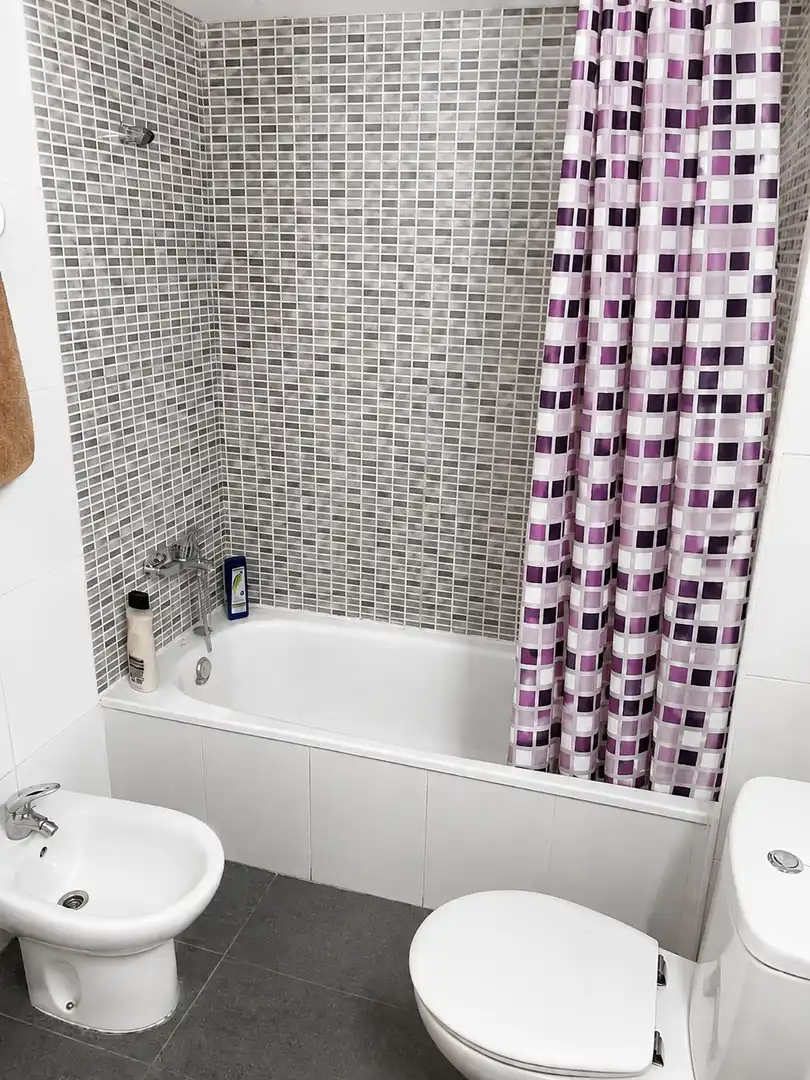 Bathroom of Flat for sale in Deltebre  with Community pool