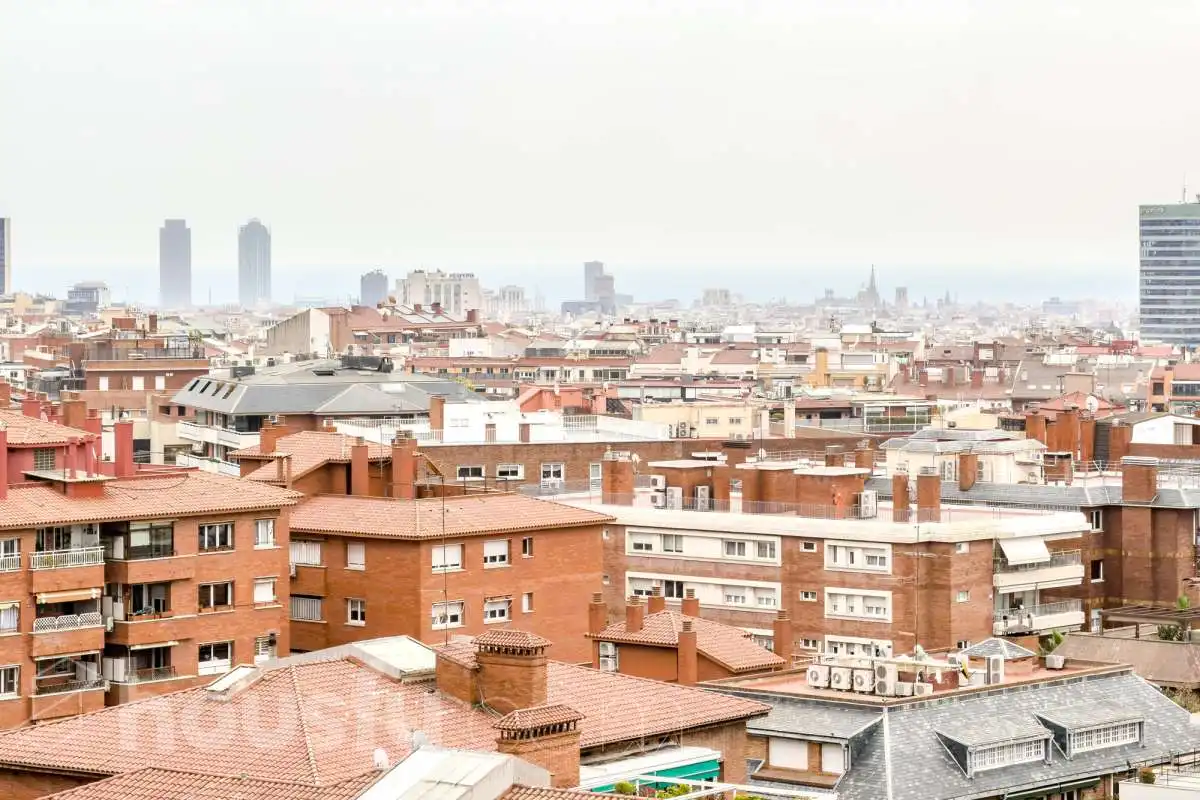 Vista exterior de Piso en venta en Barcelona con Aire acondicionado, Calefacción y Jardín privado