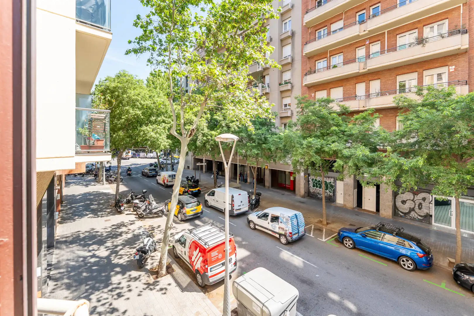 Vista exterior de Piso en venta en Barcelona