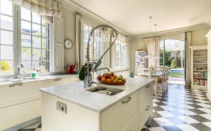 Kitchen of House or chalet for sale in Sant Cugat del Vallès  with Air Conditioner, Heating and Storage room