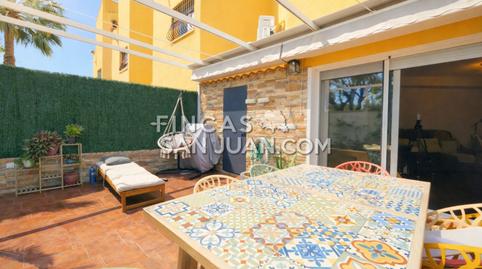 Foto 2 de Casa adosada en venta en Centro, Sant Joan d'Alacant