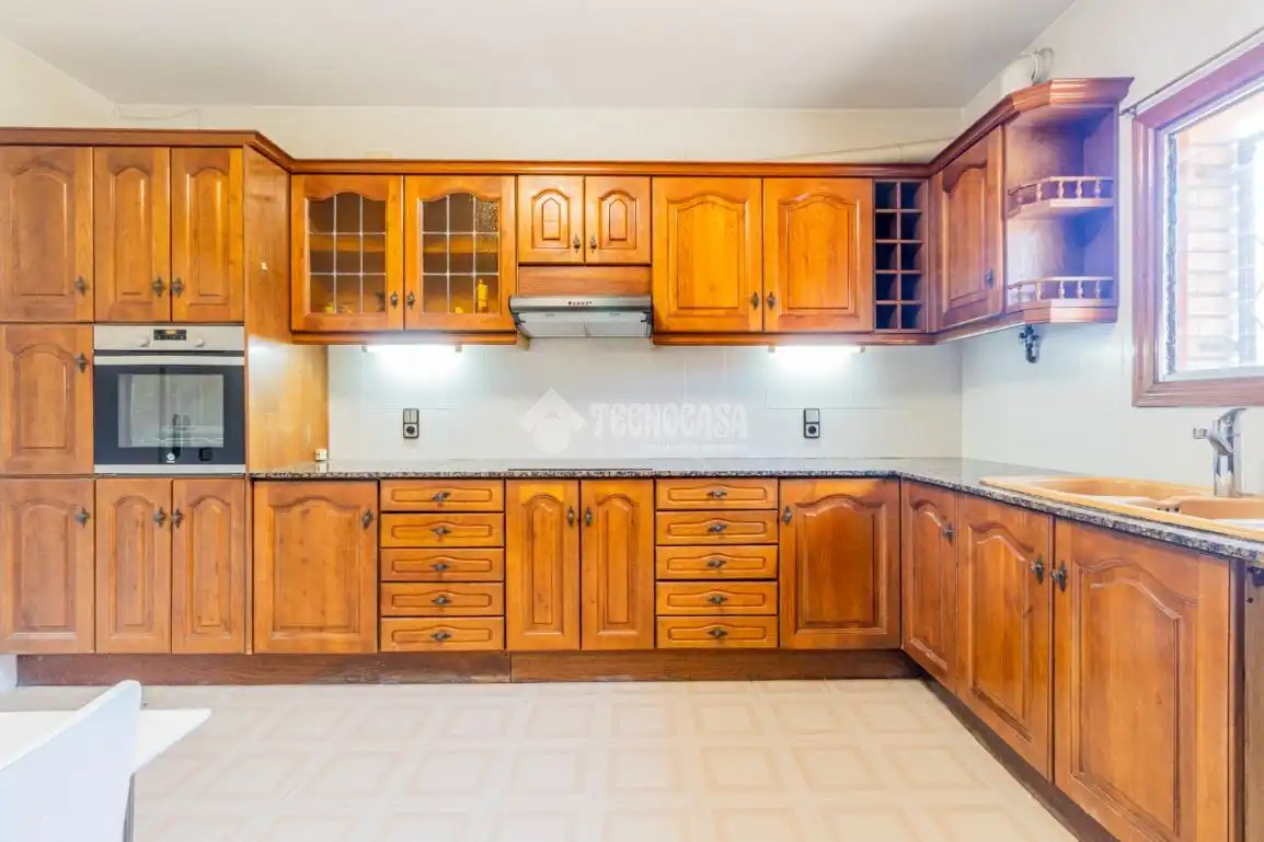 Cuina de Casa o xalet de lloguer en Sant Cugat del Vallès amb Aire condicionat, Calefacció i Terrassa