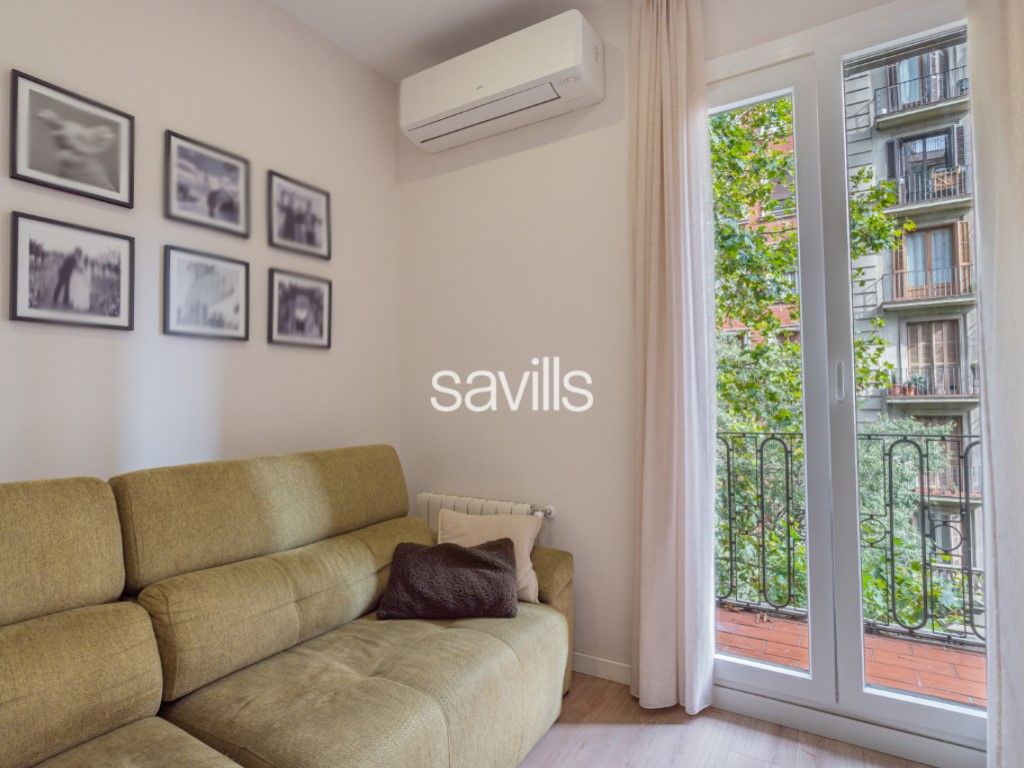 Bedroom of Apartment for sale in  Barcelona Capital  with Balcony
