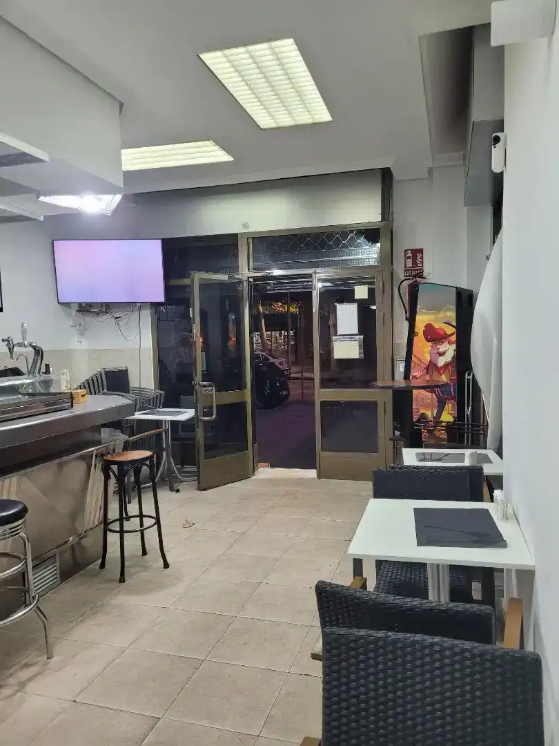Commercial properties for rent in Madrid  with Air Conditioner