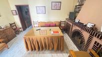 Sala d'estar de Casa o xalet en venda en Dos Hermanas amb Jardí privat, Terrassa i Traster