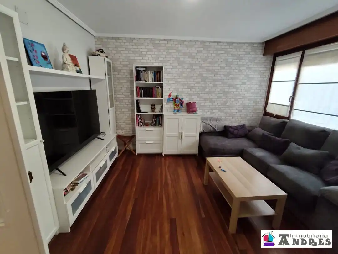 Sala de estar de Piso en venta en Bermeo con Calefacción, Terraza y Trastero