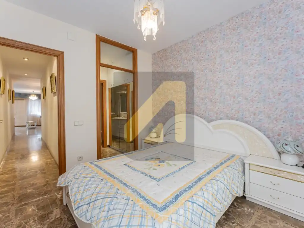 Dormitori de Apartament en venda en L'Hospitalet de Llobregat