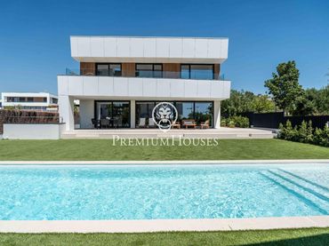 Casa con piscina in vendita a La Plana