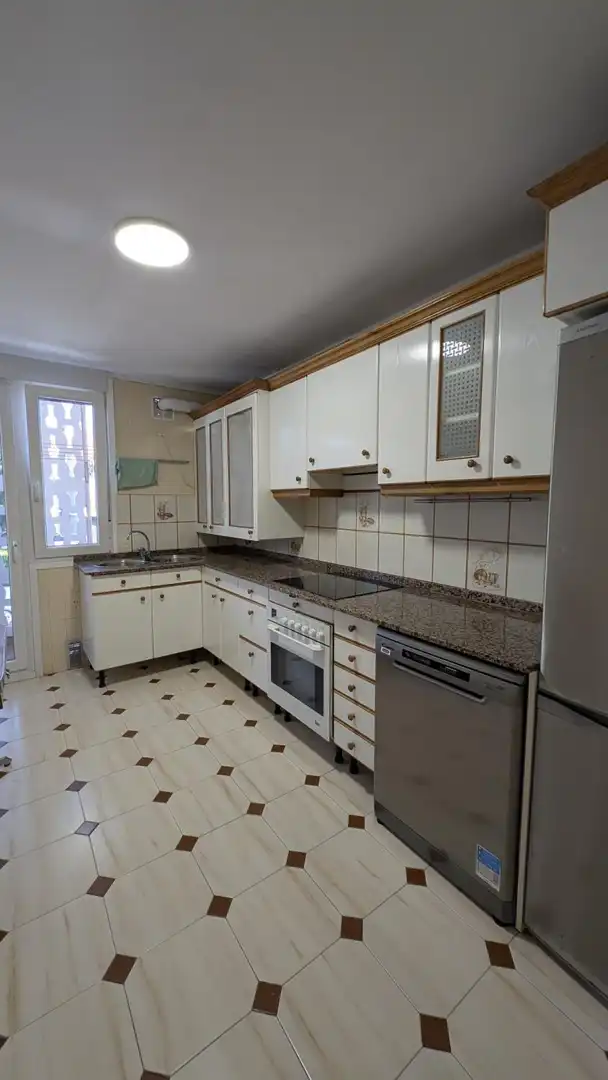 Cuina de Pis de lloguer en Piélagos amb Calefacció i Terrassa