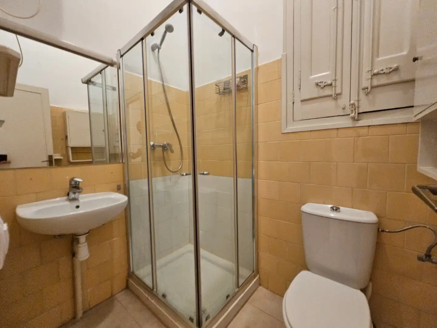 Bathroom of Flat for rent in Sabadell  with Heating and Balcony