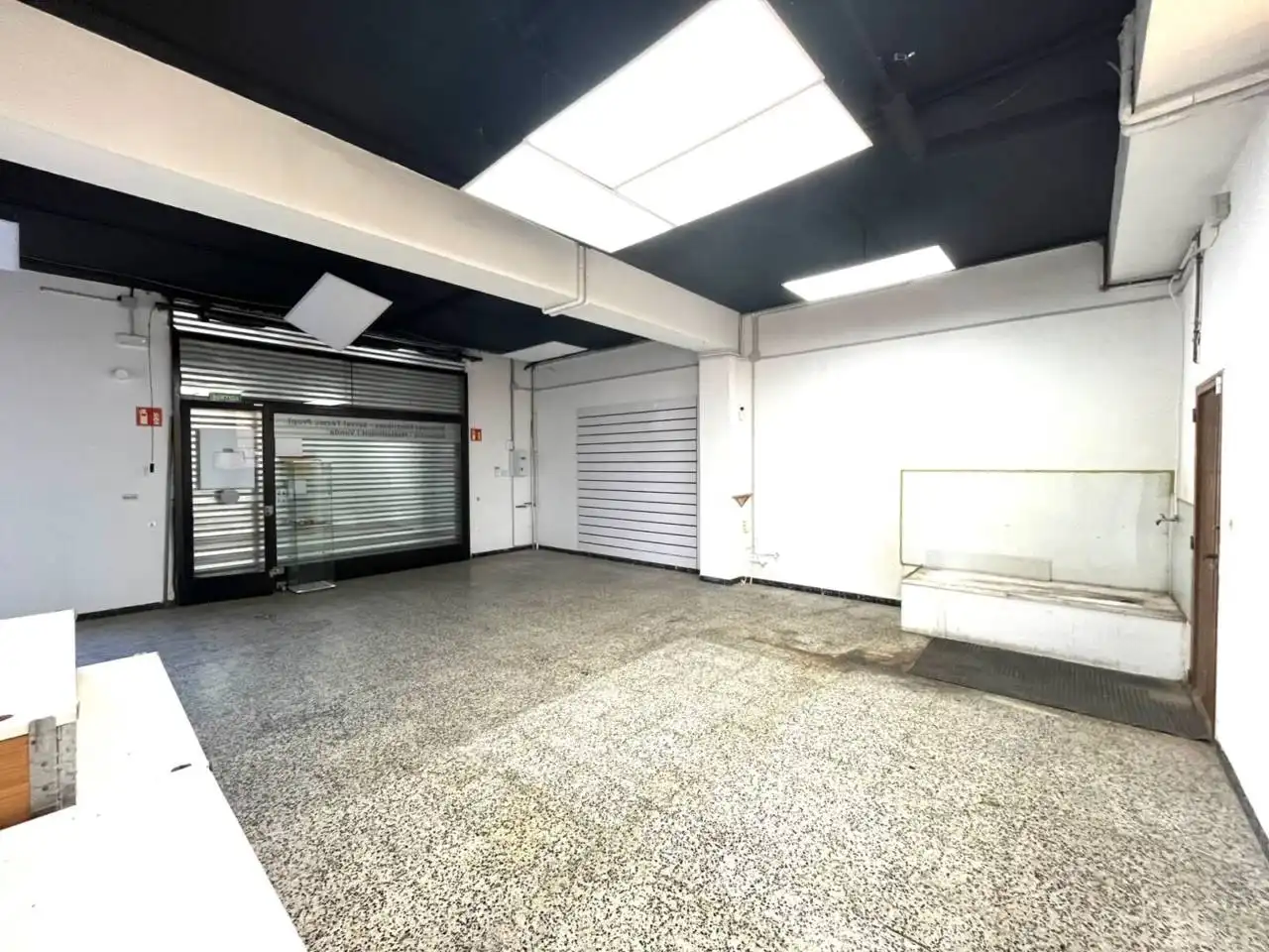Local comercial en alquiler en Sarrià de Ter, imagen 4