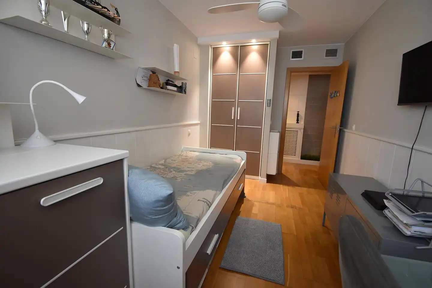 Schlafzimmer von Wohnung zum Verkauf in Zaragoza mit Klimaanlage, Heizung und Parkett