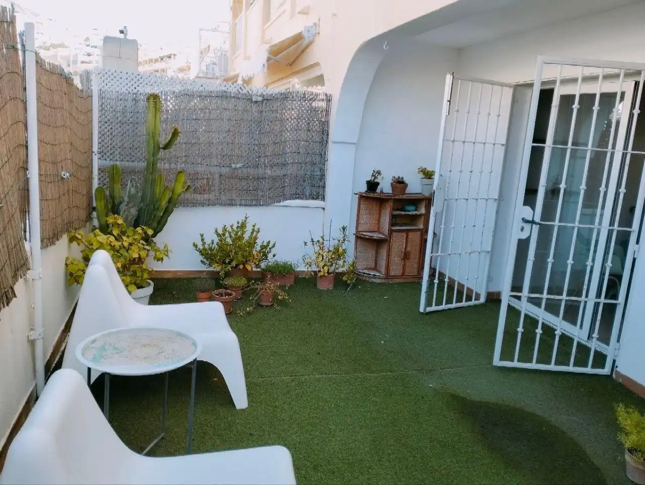 Jardín de Piso en venta en Benalmádena con Jardín privado, Terraza y Amueblado