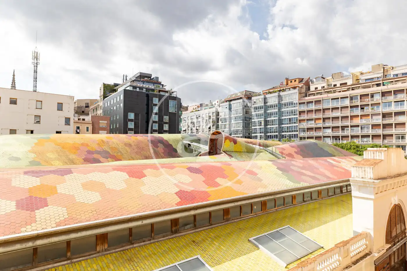 Vista exterior de Piso en venta en Barcelona con Calefacción y Balcón