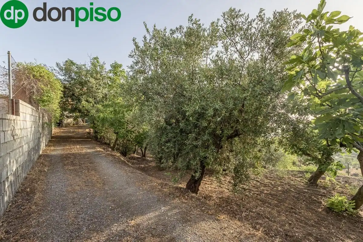Finca rústica en venda en Monachil amb Jardí privat i Piscina comunitària