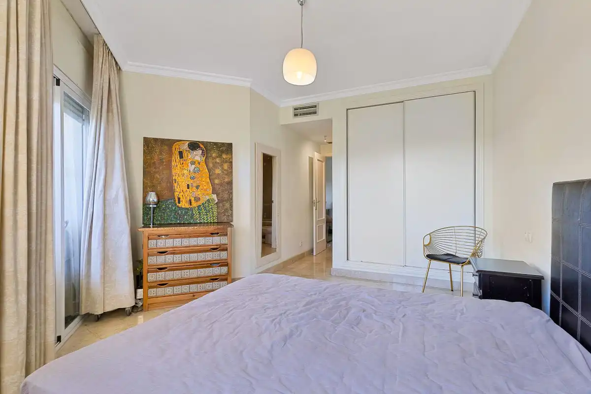 Schlafzimmer von Wohnungen zum Verkauf in Estepona mit Klimaanlage, Terrasse und Abstellraum