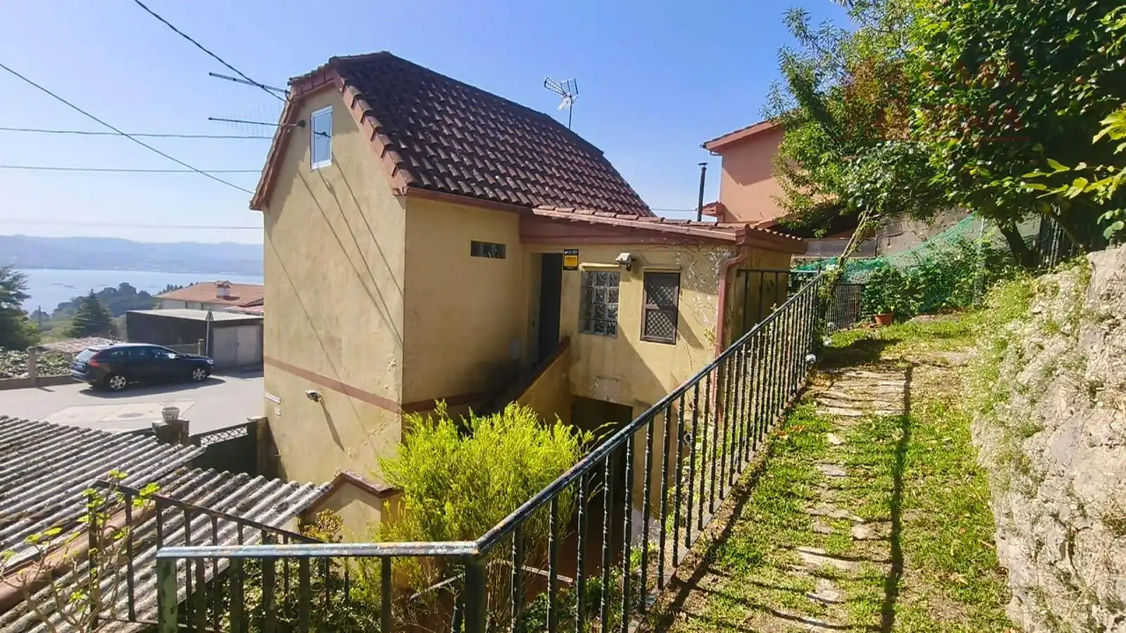 Exterior view of Houses for sale in Moaña  with Storage room and Furnished