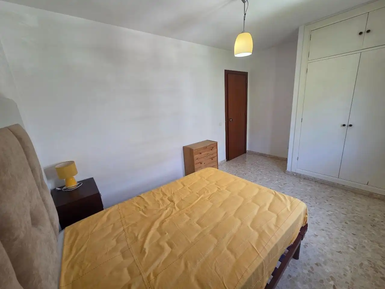 Bedroom of Flat for sale in Vélez-Málaga  with Air Conditioner