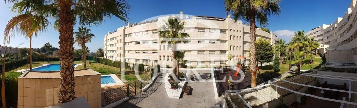 Vista exterior de Àtic en venda en Málaga amb Terrassa i Traster